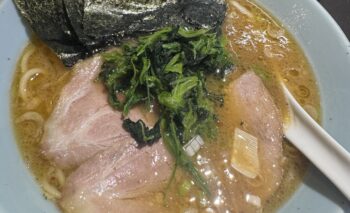 📷🎥 袋井ラーメン店 豚骨醤油 ラーメンななし 飲み屋ガイド