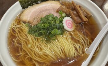 📷🎥 焼津らーめん店 麺や六八 （めんやろっぱち） 飲み屋ガイド